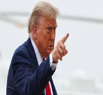 ترامب ينتظر قرار المحكمة العليا بشأن الرسوم الجمركية ... والتجار تخزن البضائع لتجنب الدفع 